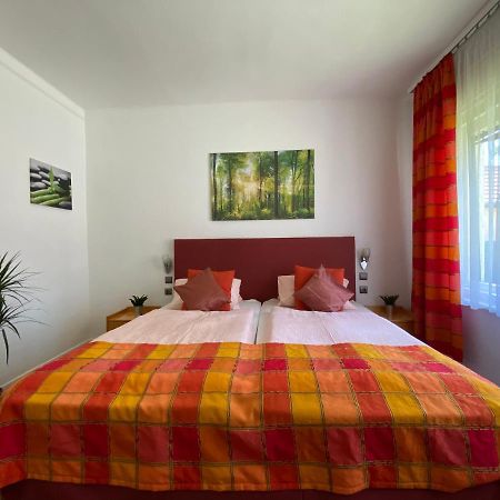 Anonymus Vendeghaz Apartment Siofok Luaran gambar