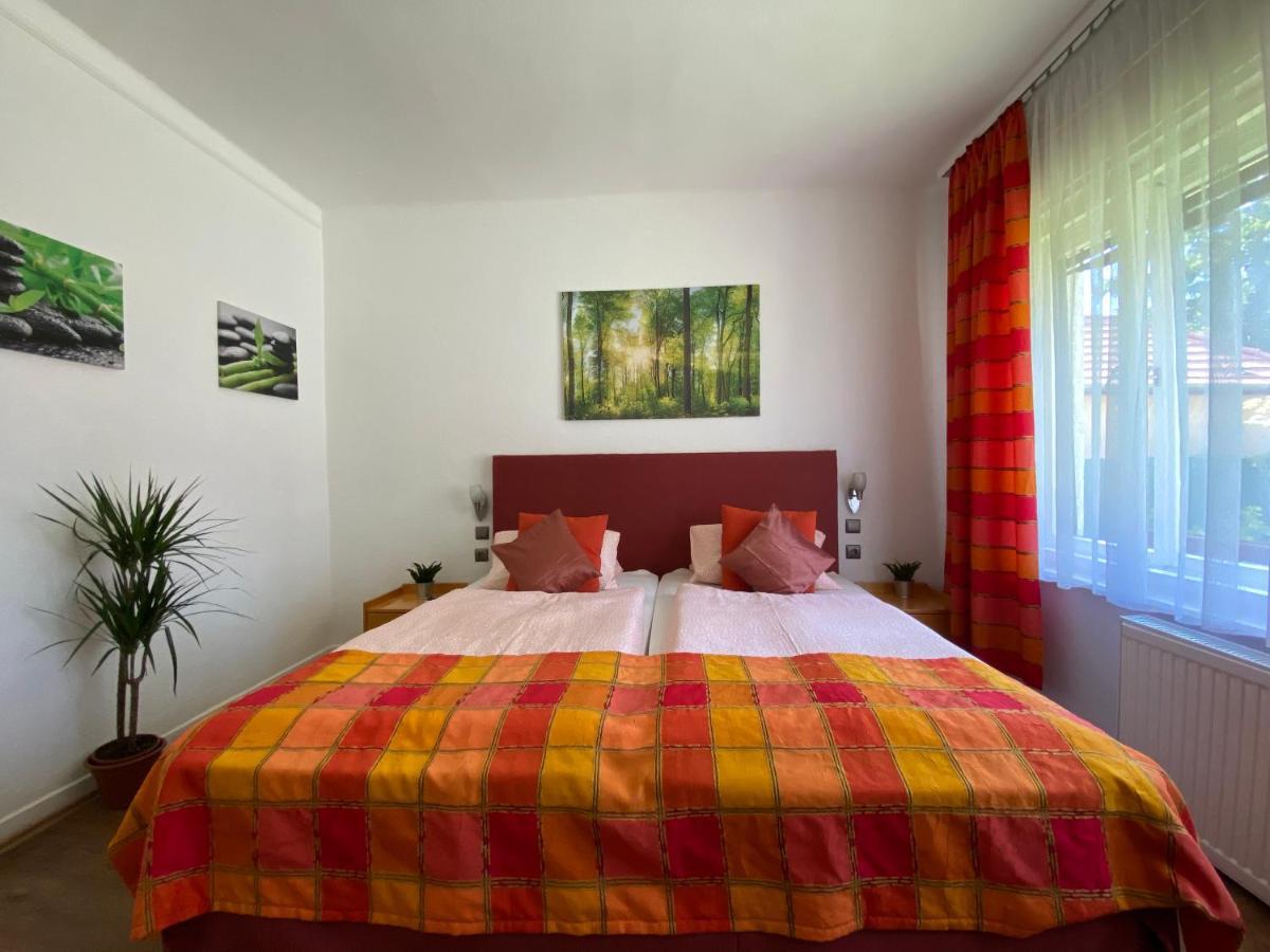 Anonymus Vendeghaz Apartment Siofok Luaran gambar