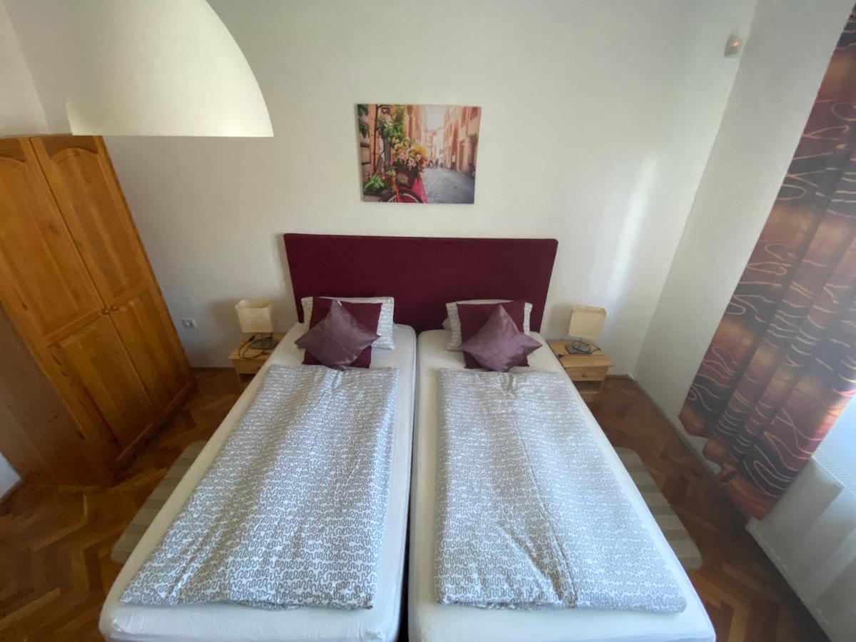 Anonymus Vendeghaz Apartment Siofok Luaran gambar