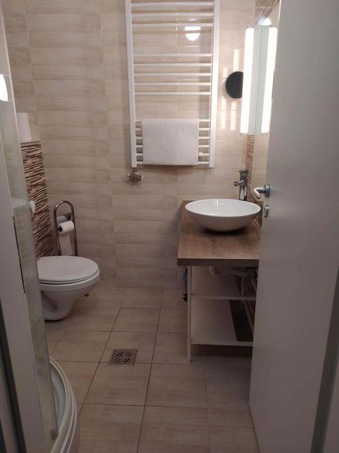 Anonymus Vendeghaz Apartment Siofok Luaran gambar
